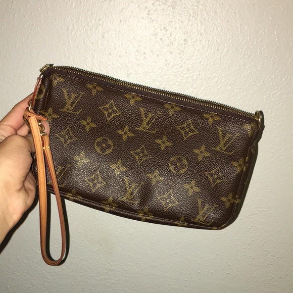 real Louis Vuitton bag/wallet/clutch - Picture 1 of 4